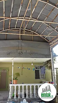 Satılır 5 otaqlı həyət evi 100 m²