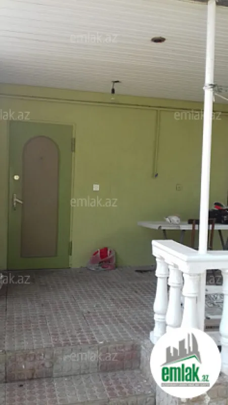 Satılır 5 otaqlı həyət evi 100 m²