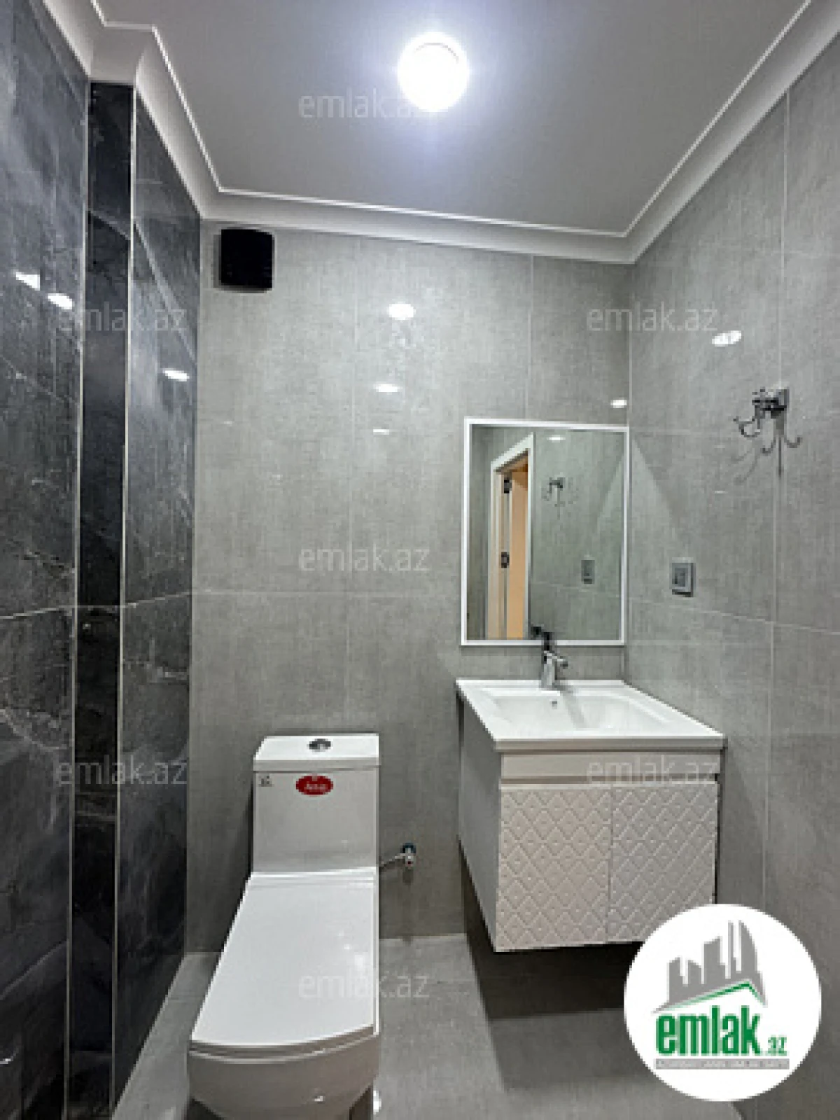 Satılır 2 otaqlı yeni tikili 54 m²