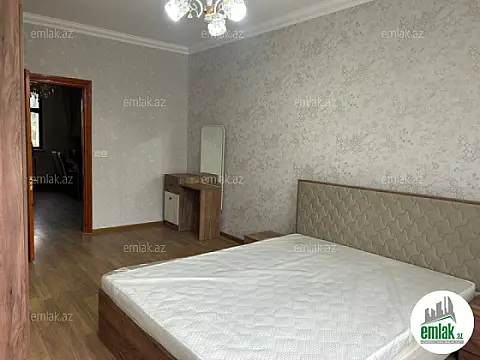 Satılır 2 otaqlı köhnə tikili 55 m²