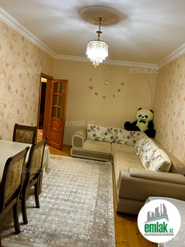 Satılır 3 otaqlı köhnə tikili 90 m²