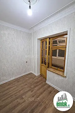 Satılır 2 otaqlı köhnə tikili 60 m²
