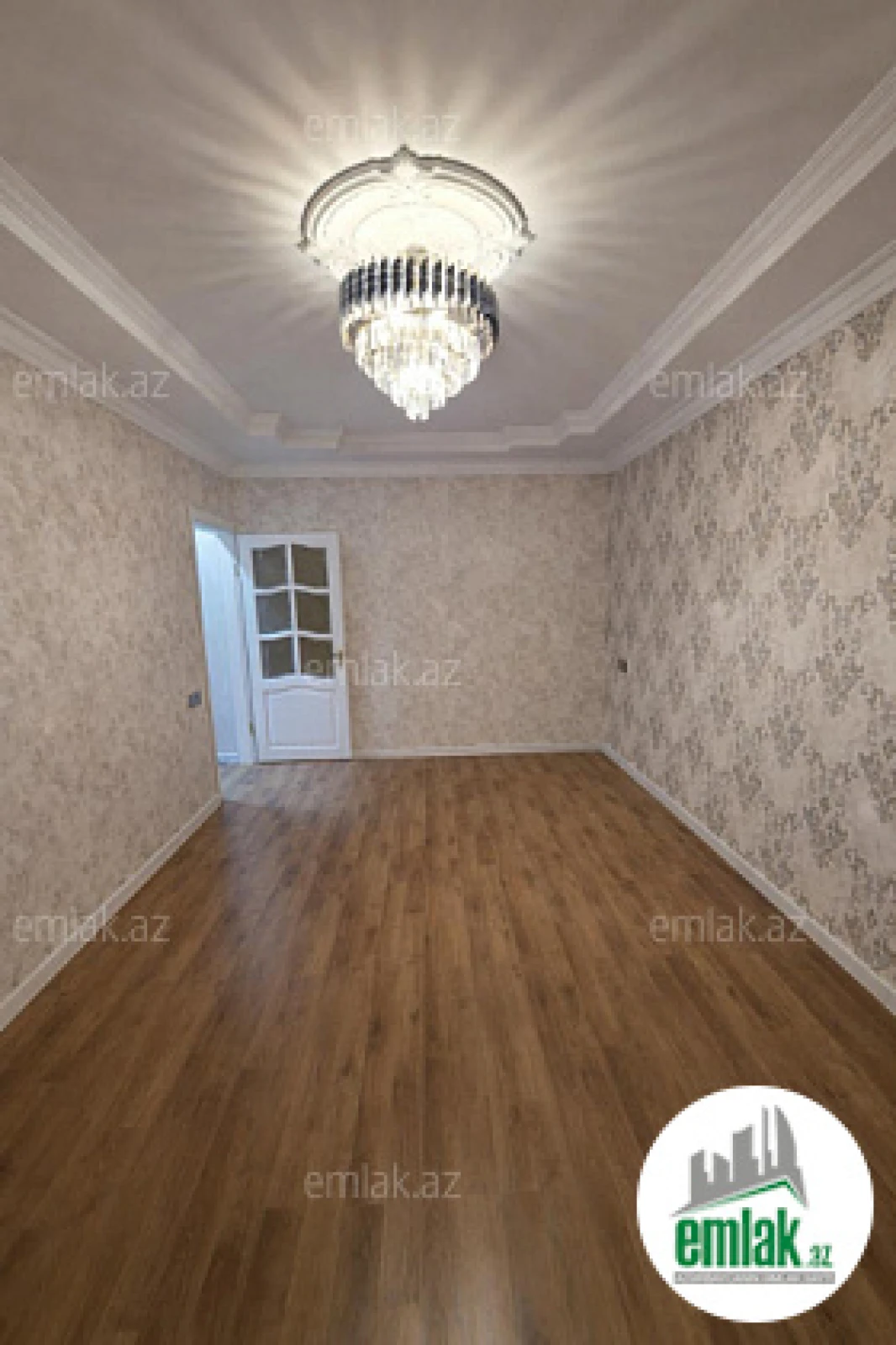 Satılır 2 otaqlı köhnə tikili 60 m²