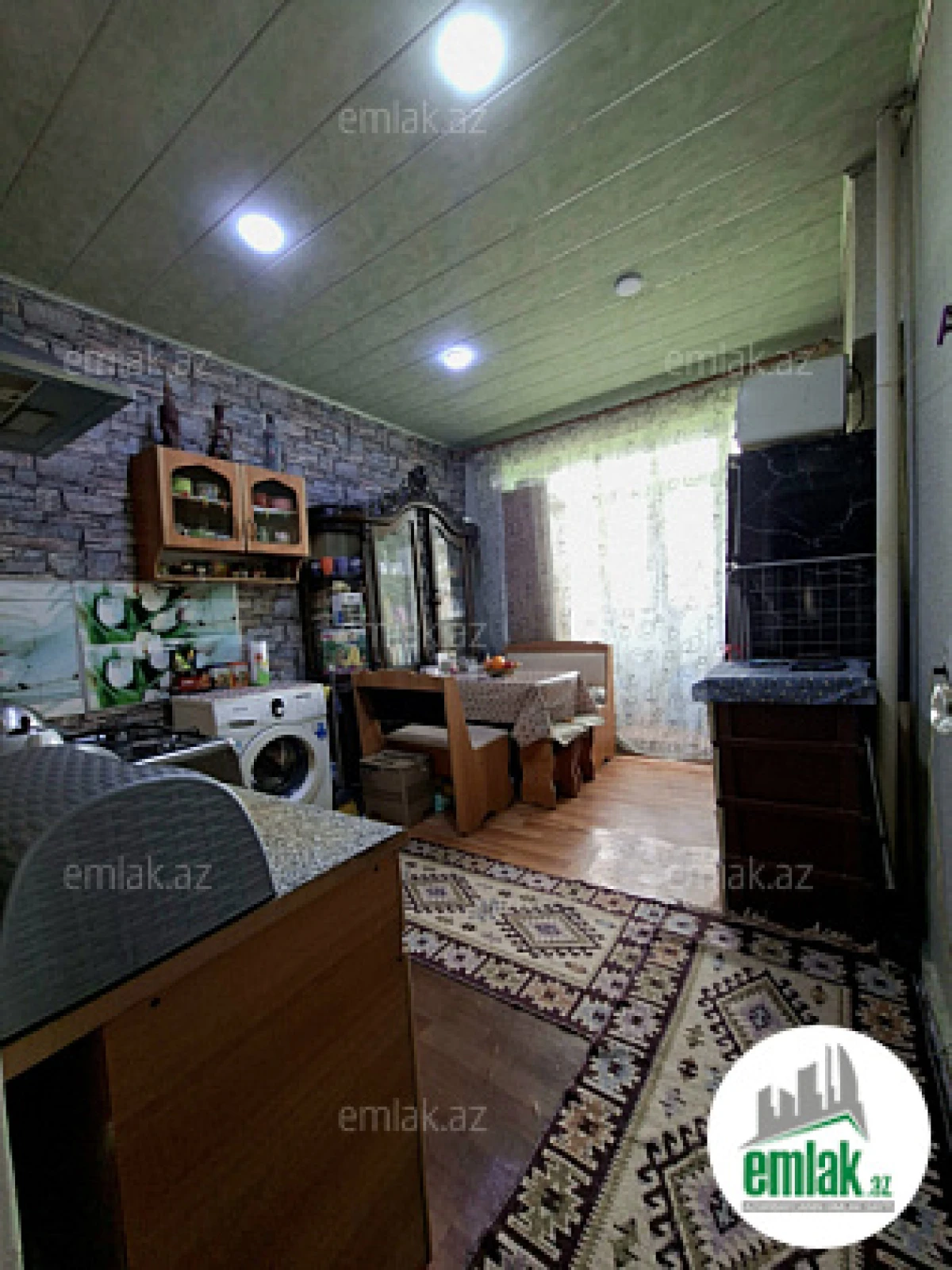 Satılır 2 otaqlı köhnə tikili 60 m²