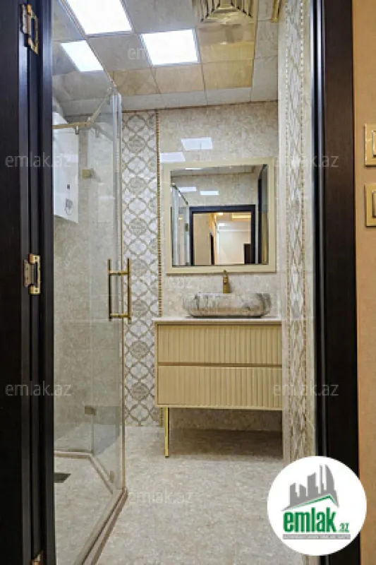 Satılır 3 otaqlı köhnə tikili 85 m²