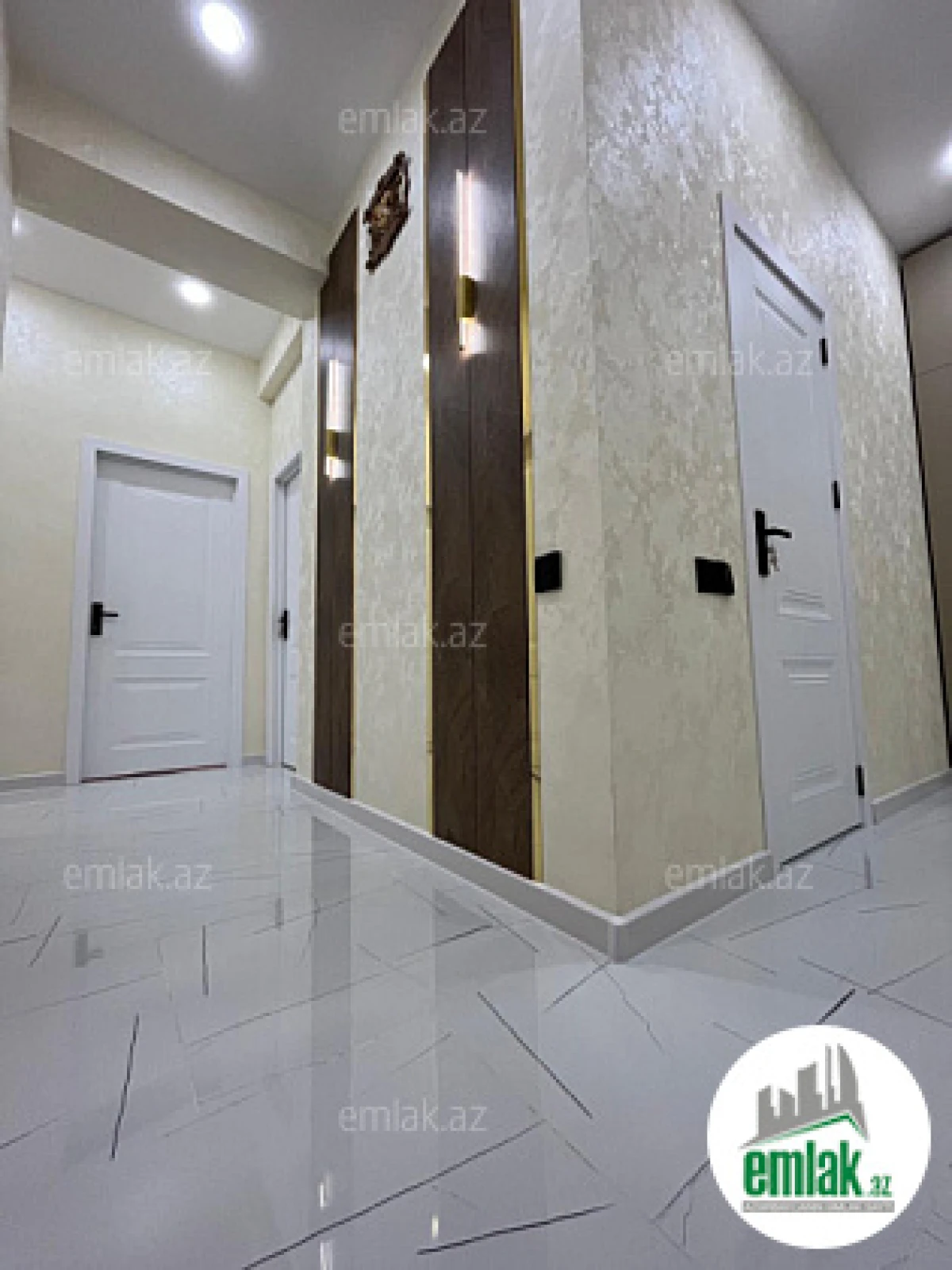 Satılır 3 otaqlı yeni tikili 93 m²