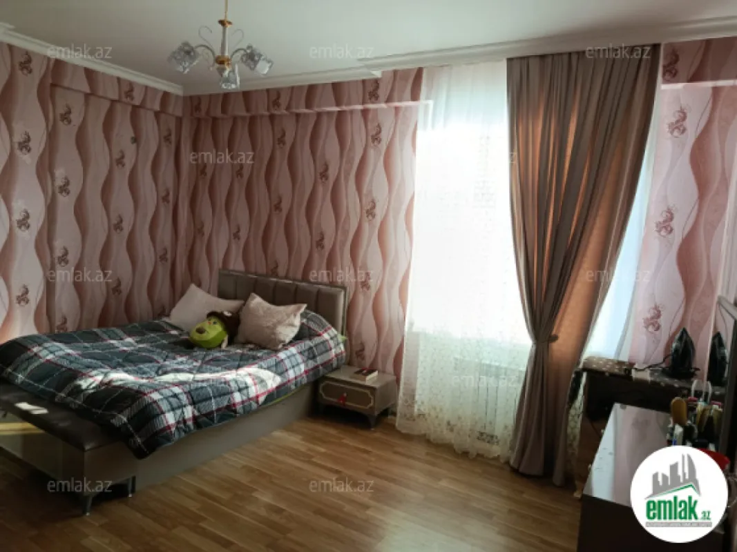 Satılır 3 otaqlı yeni tikili 100 m²