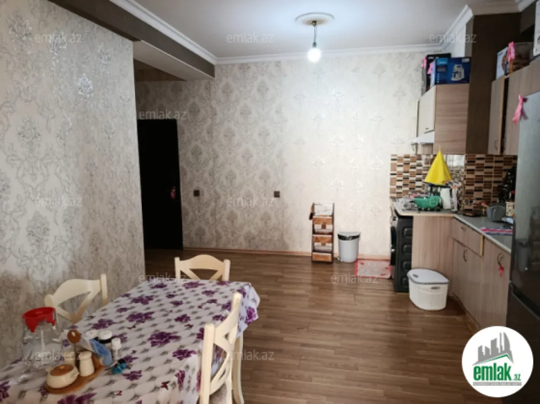 Satılır 3 otaqlı yeni tikili 100 m²