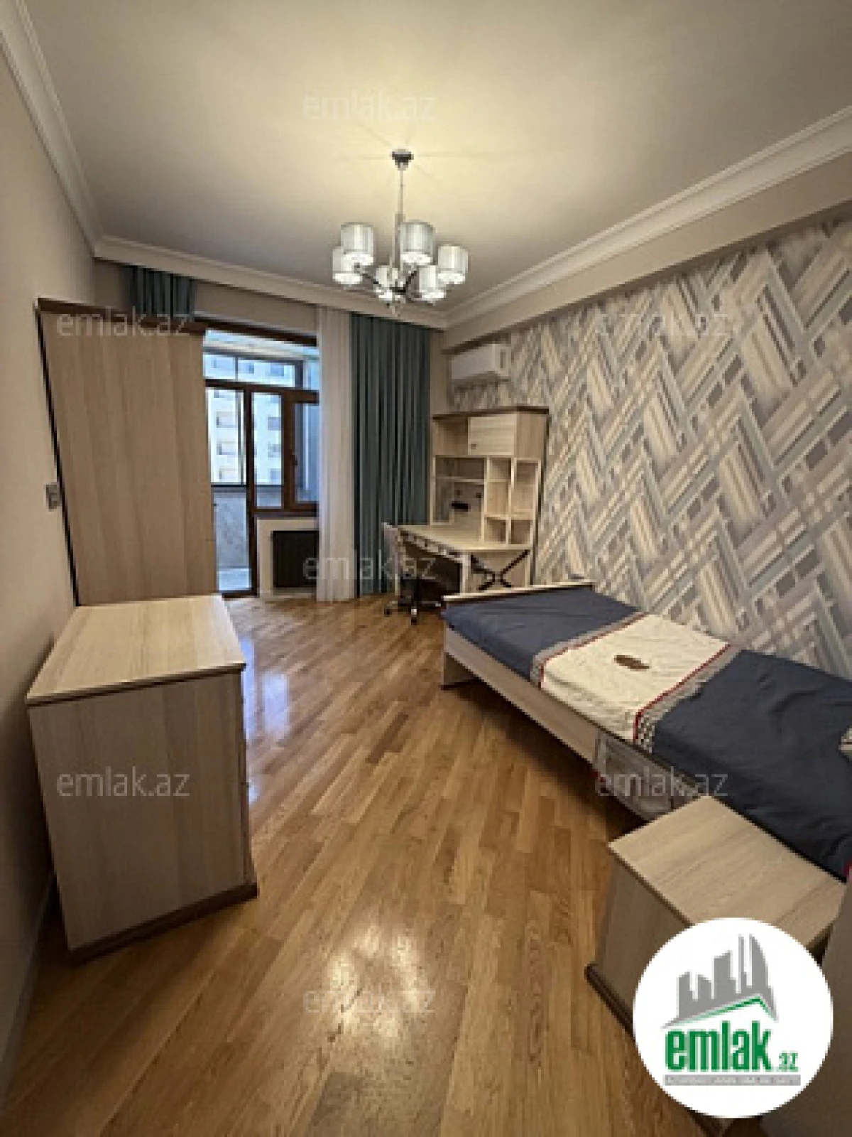 Satılır 3 otaqlı yeni tikili 90 m²