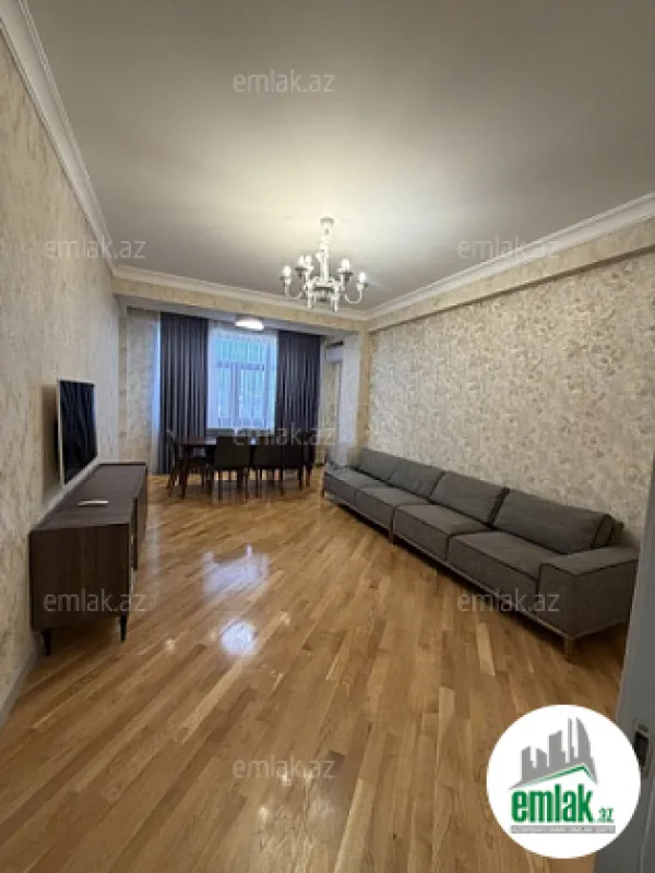 Satılır 3 otaqlı yeni tikili 90 m²
