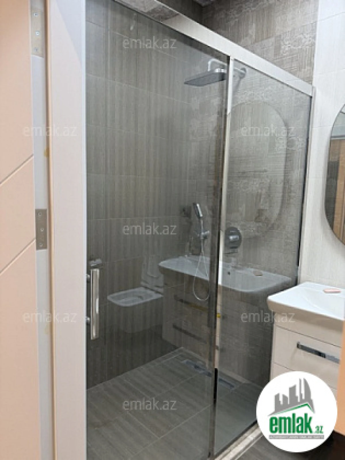 Satılır 3 otaqlı yeni tikili 90 m²