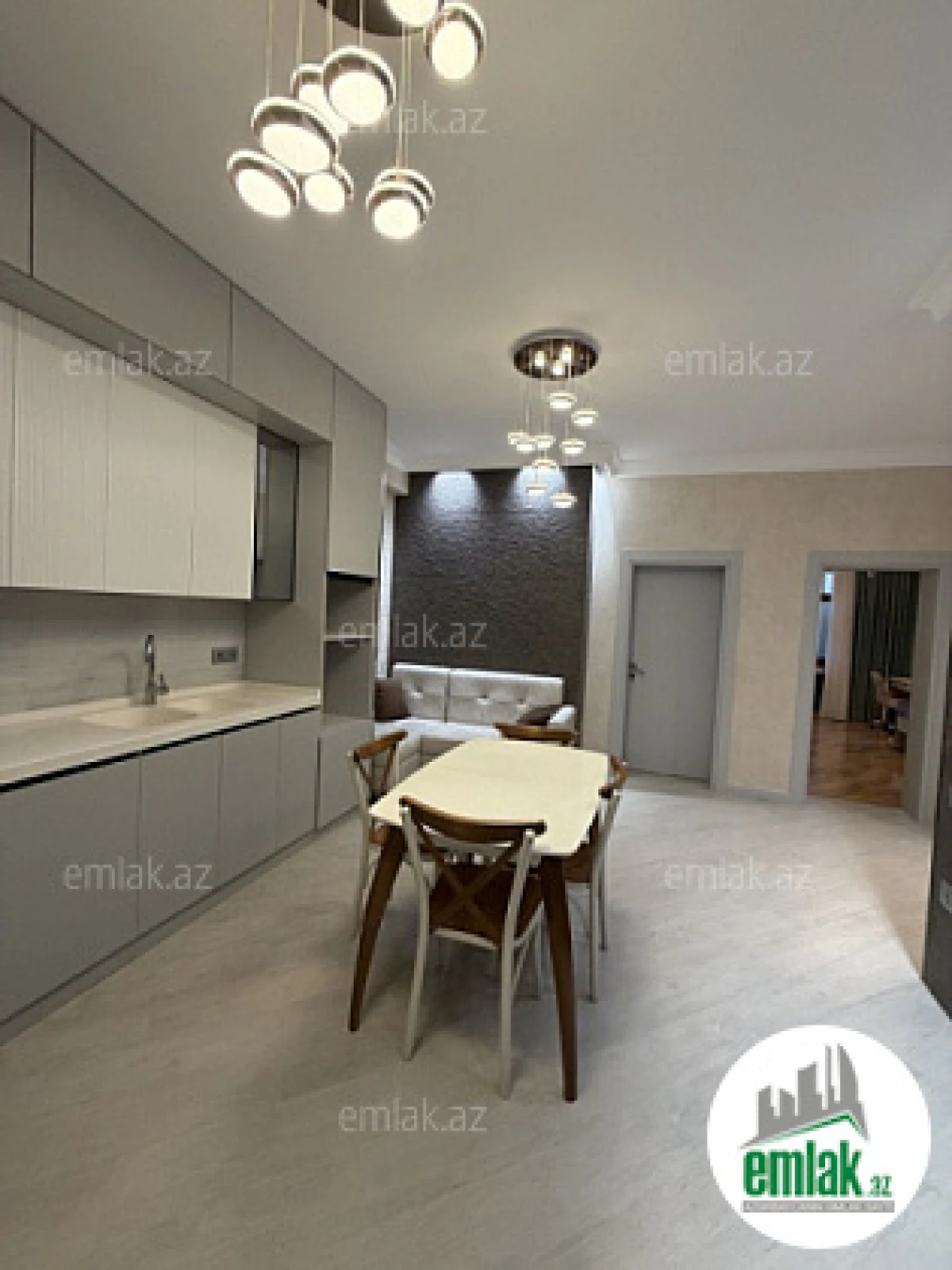 Satılır 3 otaqlı yeni tikili 90 m²