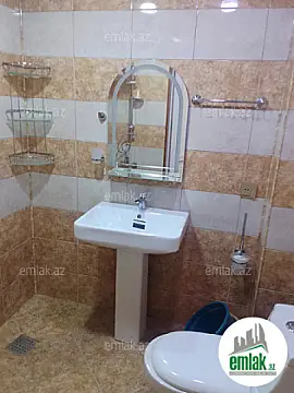 Satılır 3 otaqlı köhnə tikili 70 m²