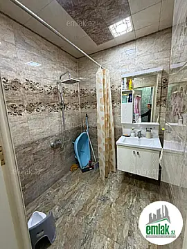 Satılır 3 otaqlı köhnə tikili 80 m²