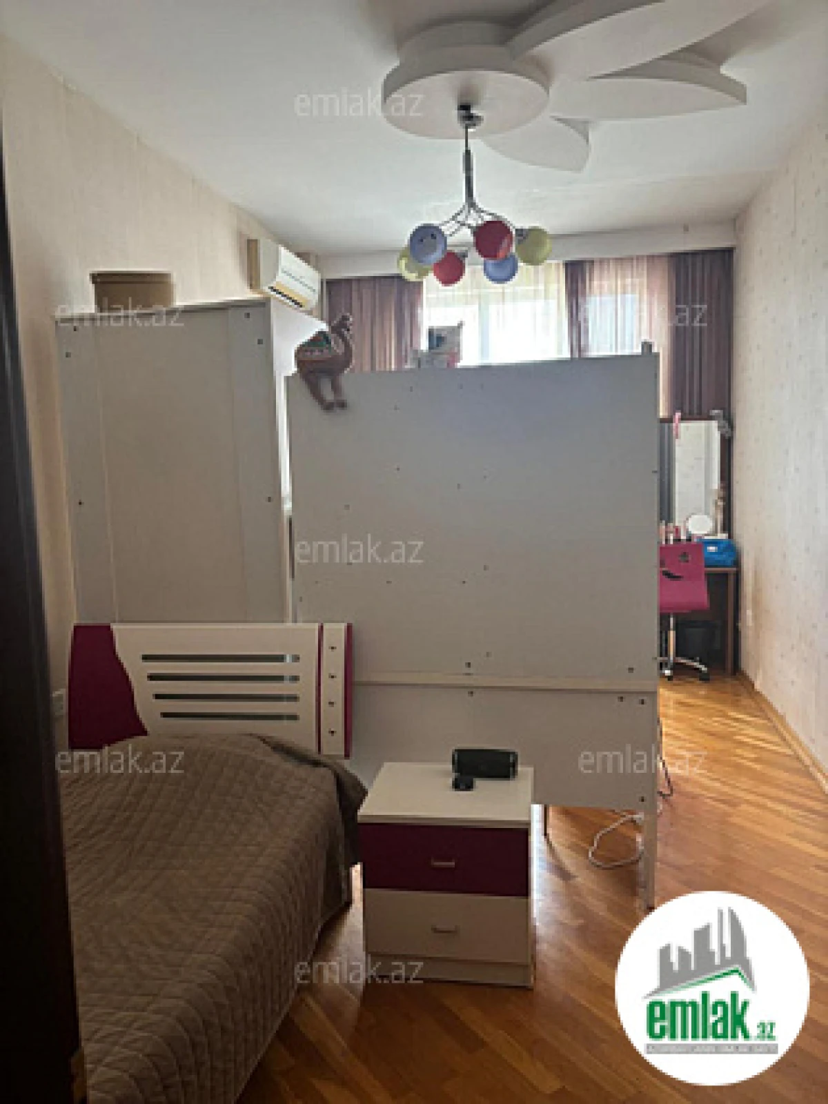 Satılır 3 otaqlı yeni tikili 150 m²