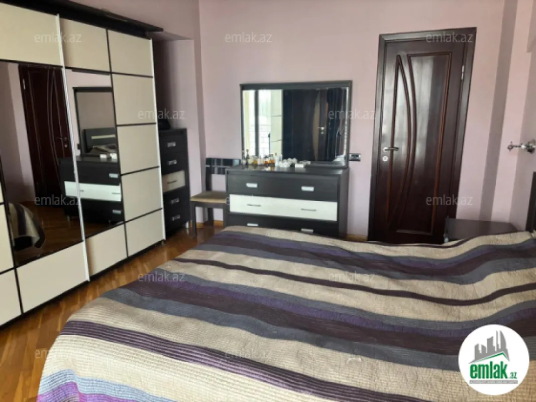 Satılır 3 otaqlı yeni tikili 150 m²