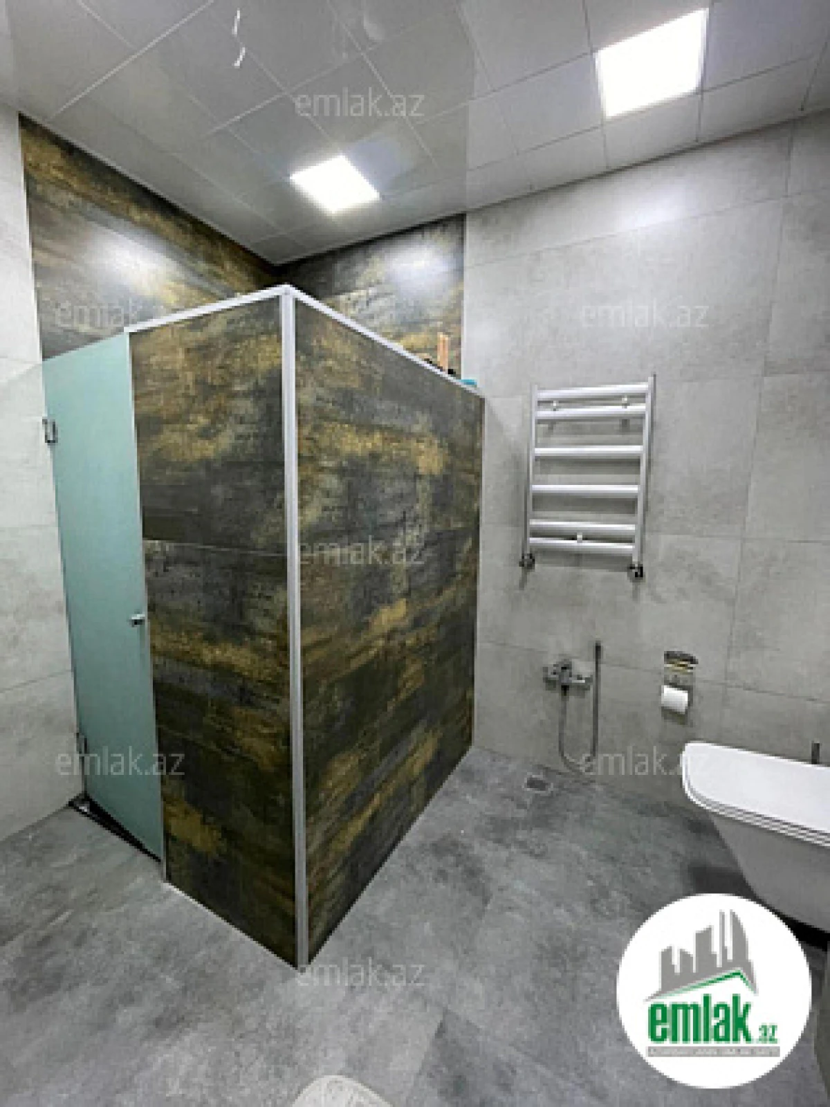 Satılır 3 otaqlı yeni tikili 131 m²