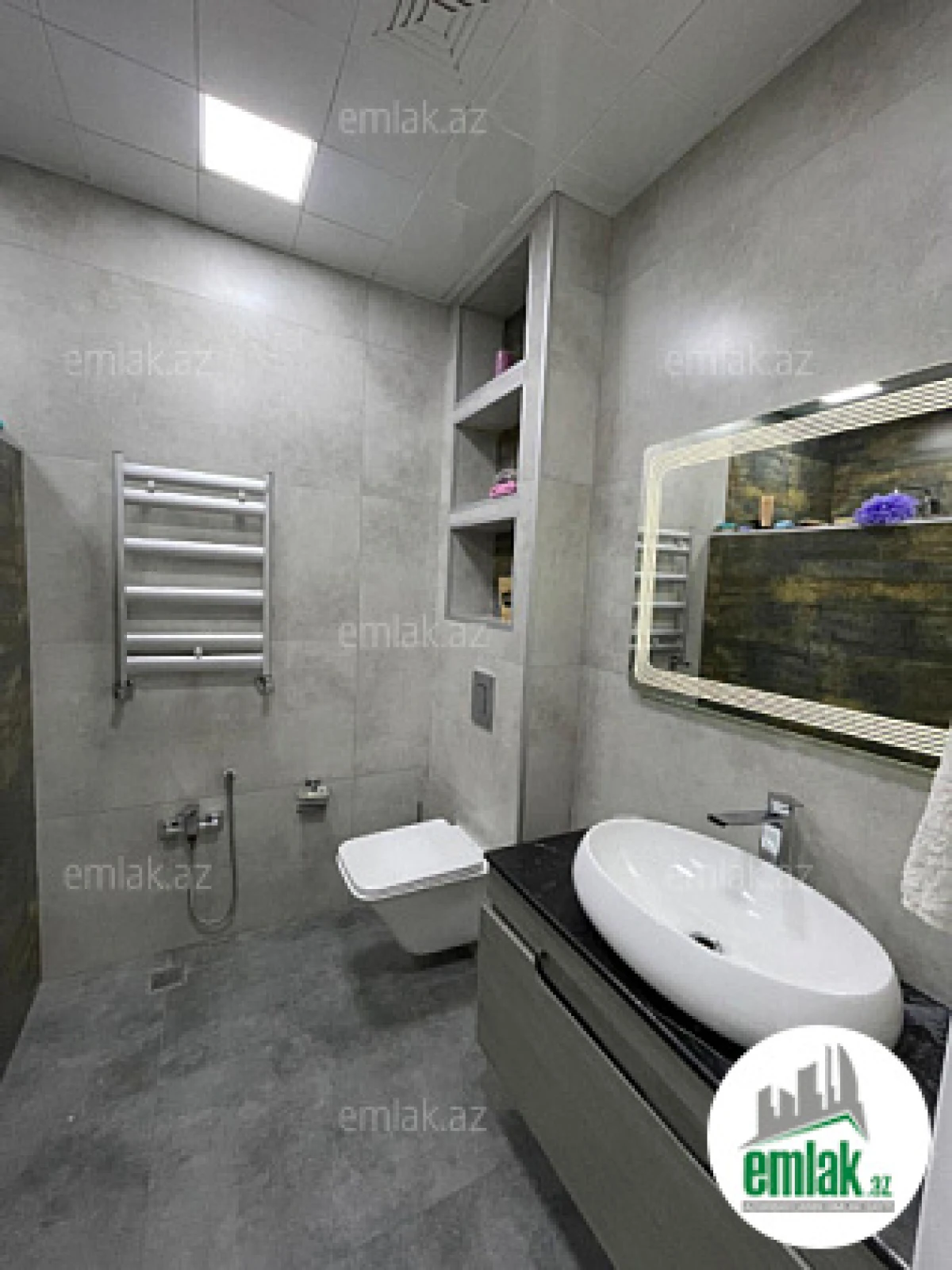 Satılır 3 otaqlı yeni tikili 131 m²