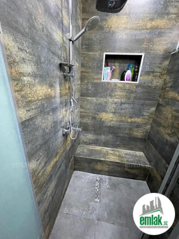 Satılır 3 otaqlı yeni tikili 131 m²