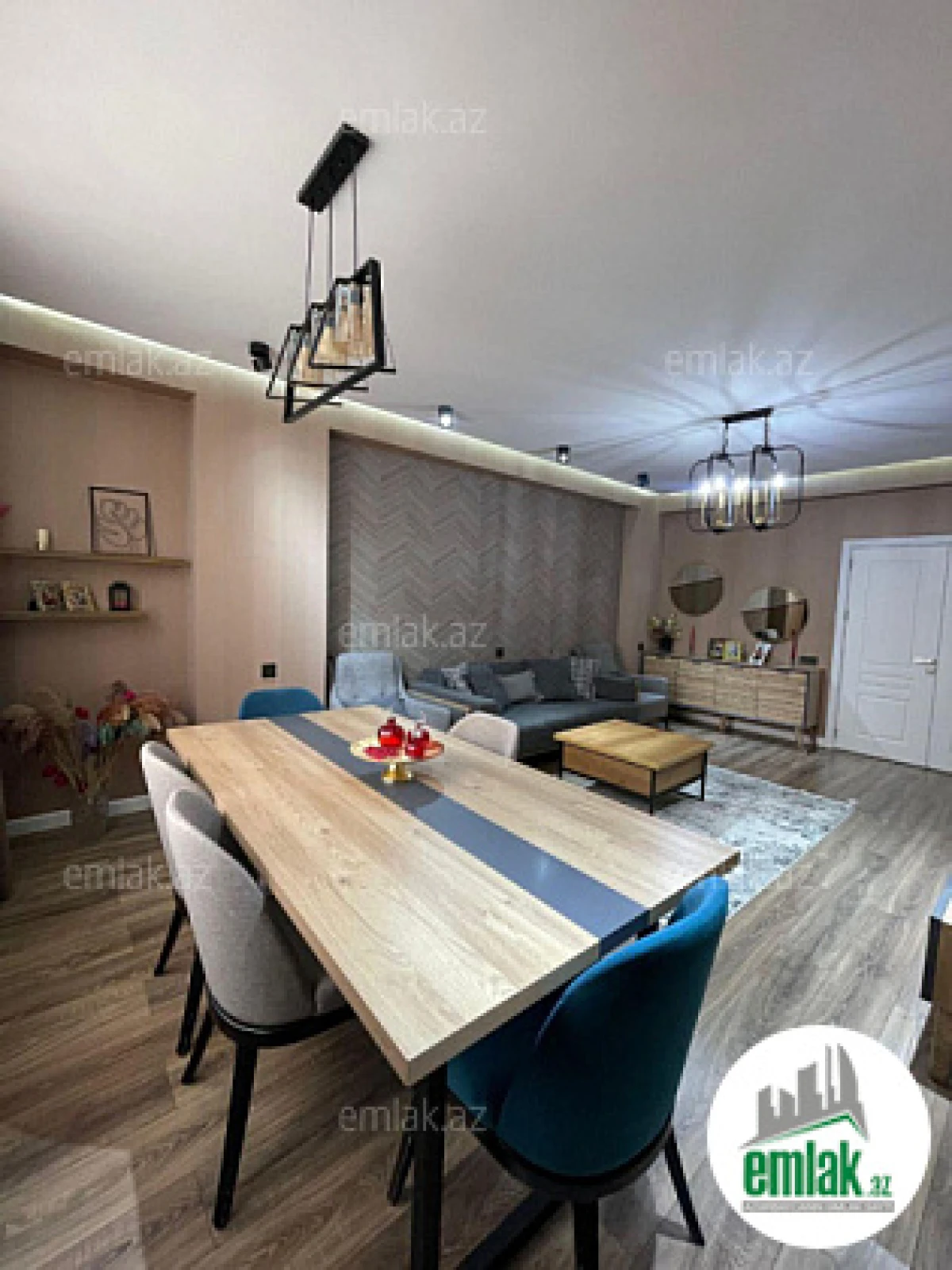 Satılır 3 otaqlı yeni tikili 131 m²