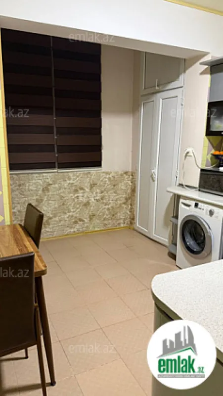Satılır 3 otaqlı köhnə tikili 80 m²