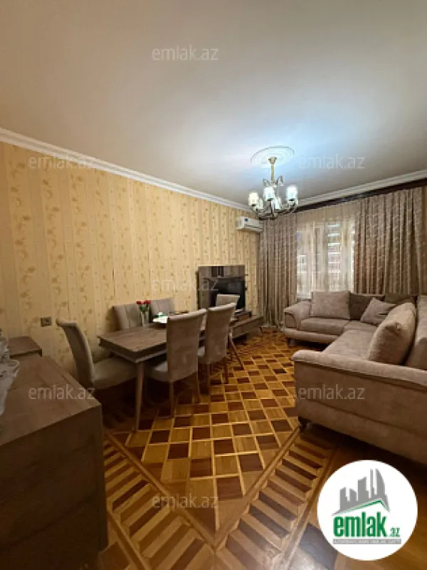 Satılır 3 otaqlı köhnə tikili 80 m²