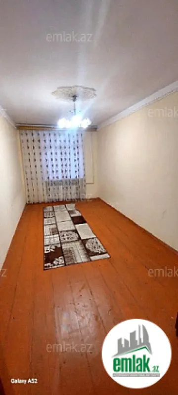 Satılır 3 otaqlı köhnə tikili 75 m²