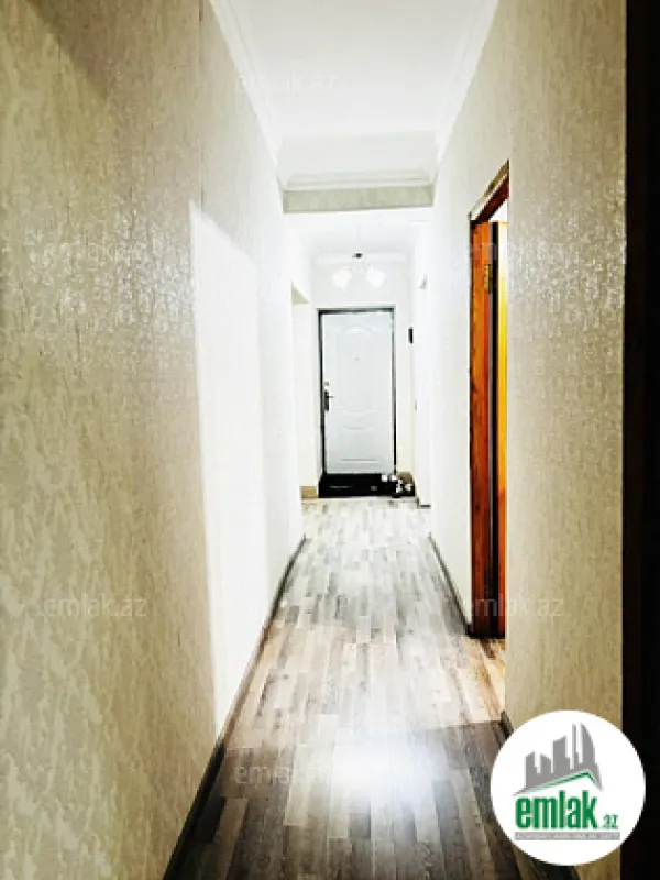 Satılır 4 otaqlı köhnə tikili 100 m²