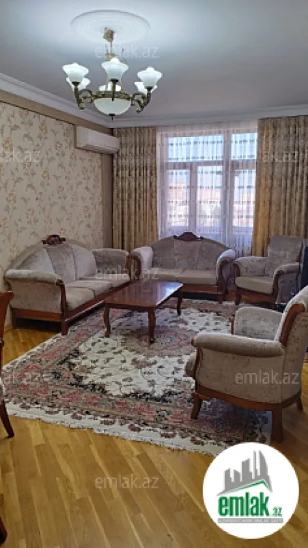 Satılır 3 otaqlı yeni tikili 130 m²
