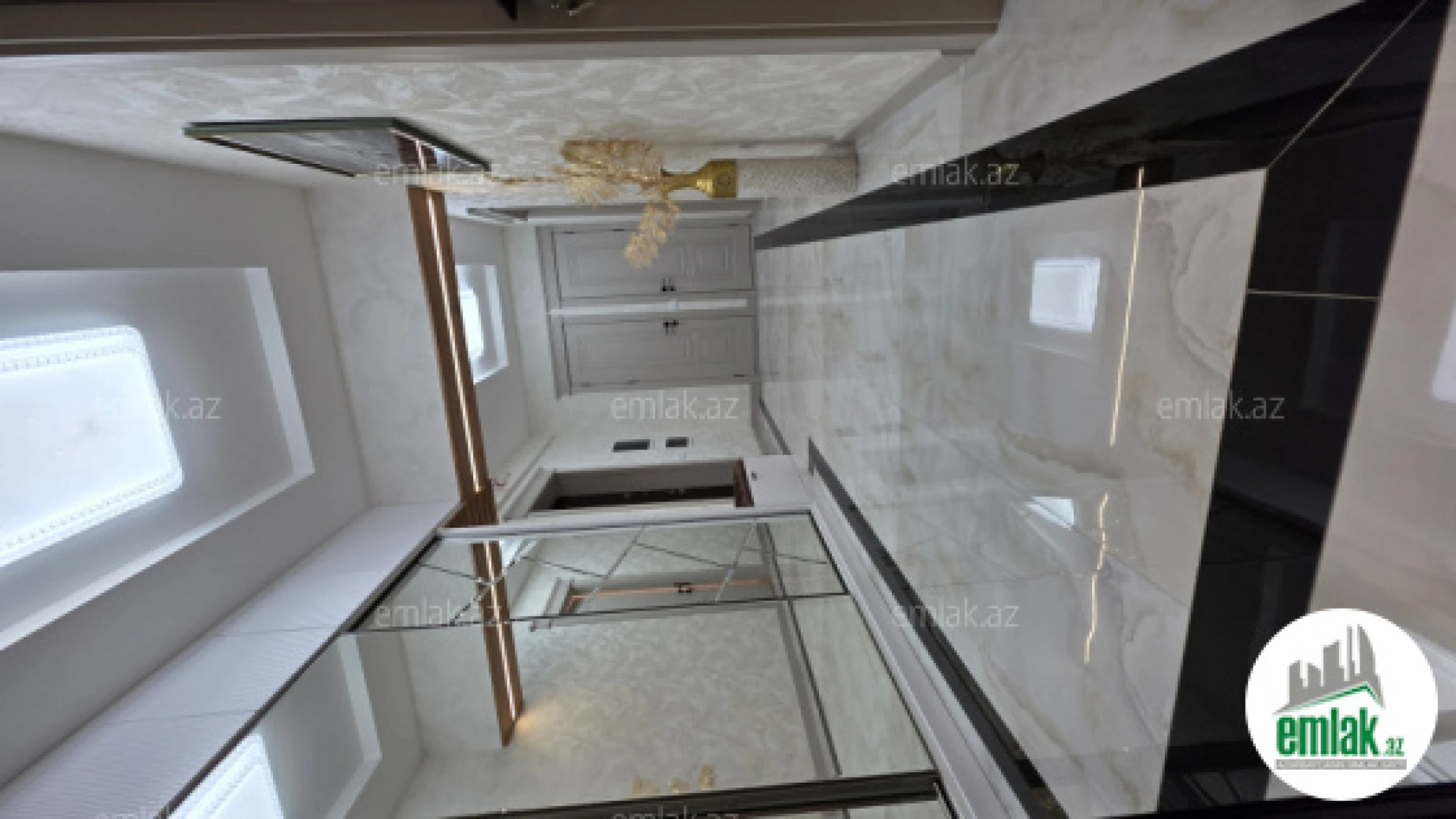 Satılır 3 otaqlı yeni tikili 128 m²