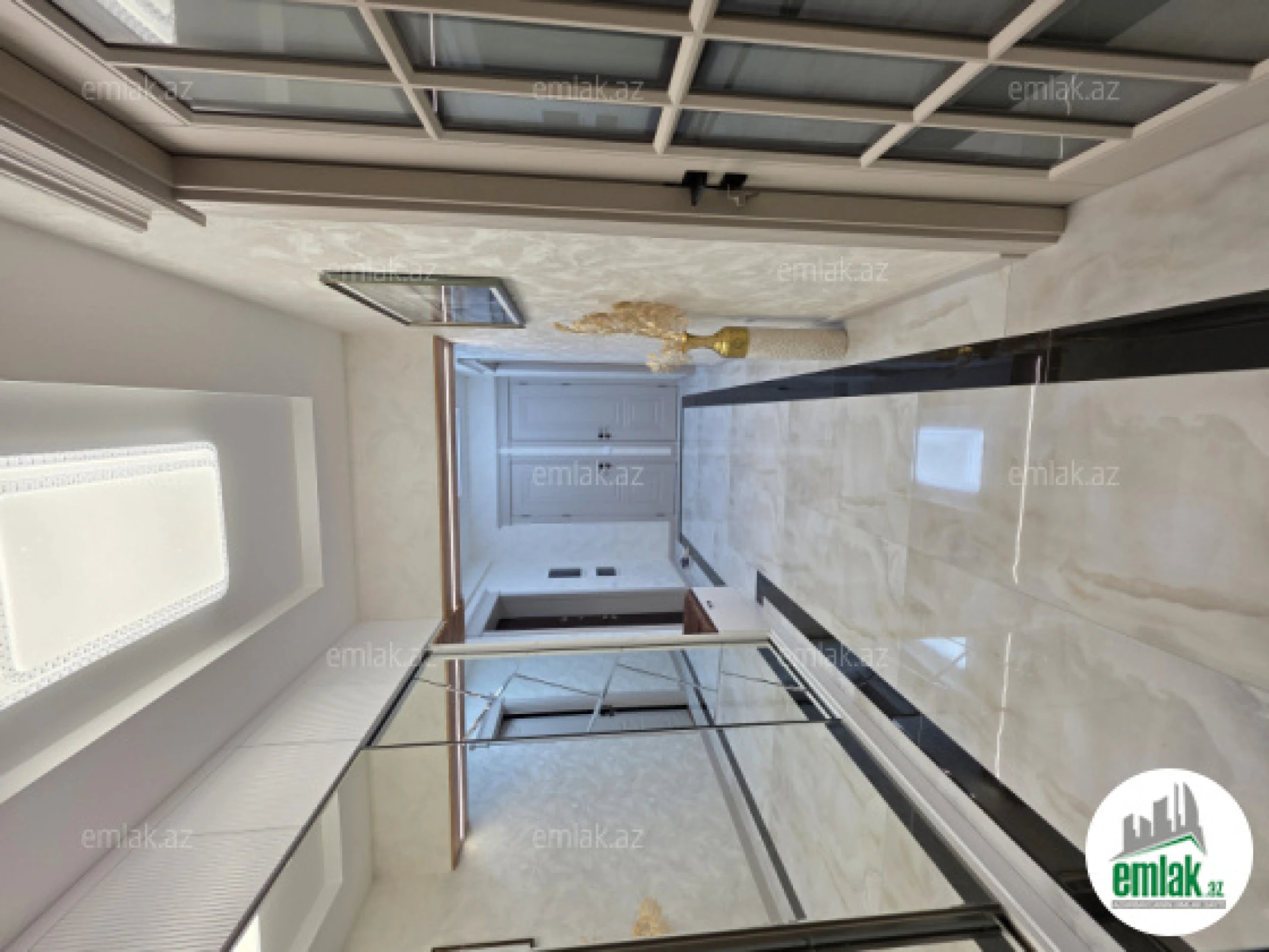 Satılır 3 otaqlı yeni tikili 128 m²