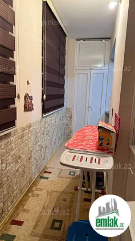 Satılır 3 otaqlı köhnə tikili 85 m²