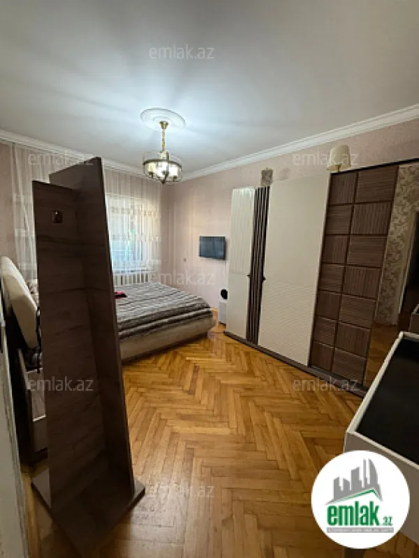 Satılır 3 otaqlı köhnə tikili 85 m²