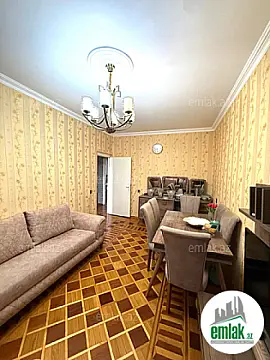 Satılır 3 otaqlı köhnə tikili 85 m²