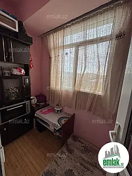 Satılır 3 otaqlı köhnə tikili 70 m²
