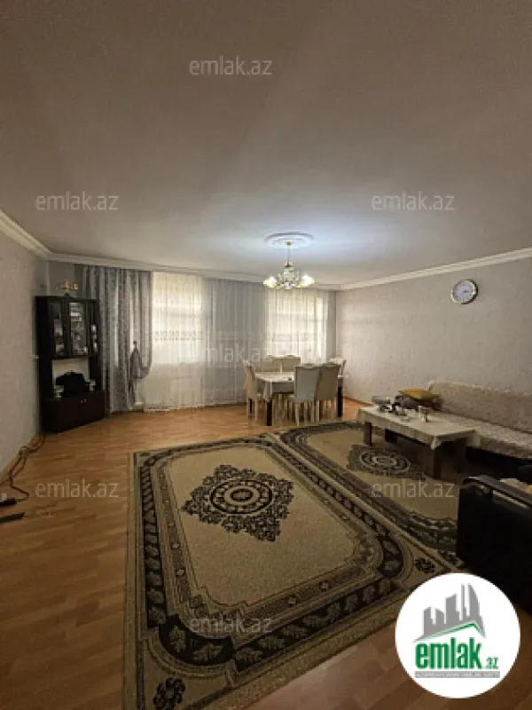 Satılır 3 otaqlı köhnə tikili 70 m²