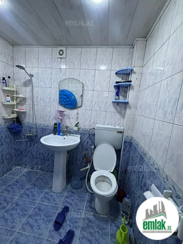 Satılır 3 otaqlı köhnə tikili 70 m²