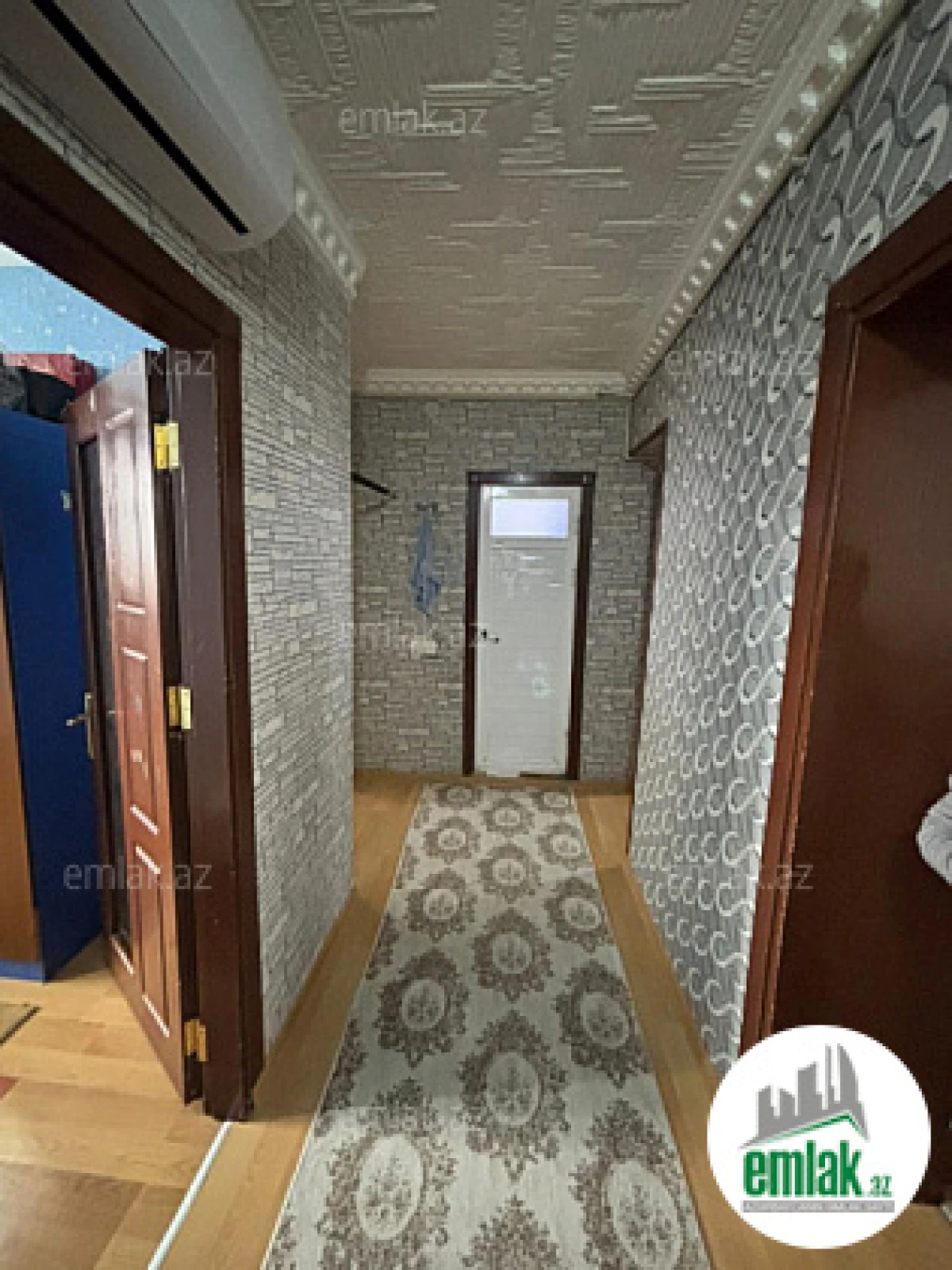 Satılır 3 otaqlı köhnə tikili 70 m²