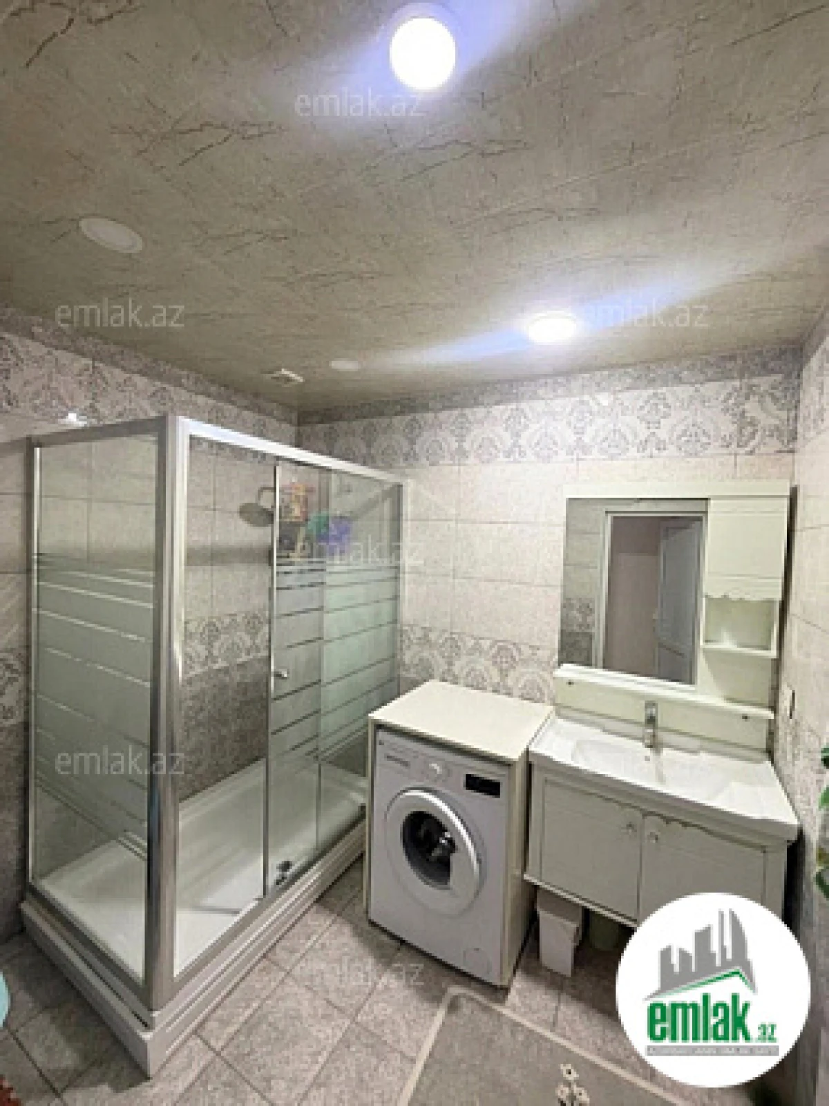 Satılır 2 otaqlı yeni tikili 98 m²
