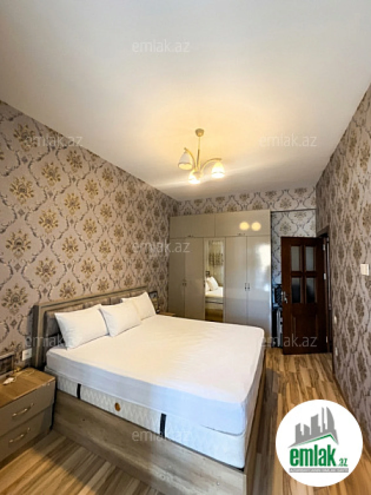 Satılır 2 otaqlı yeni tikili 98 m²