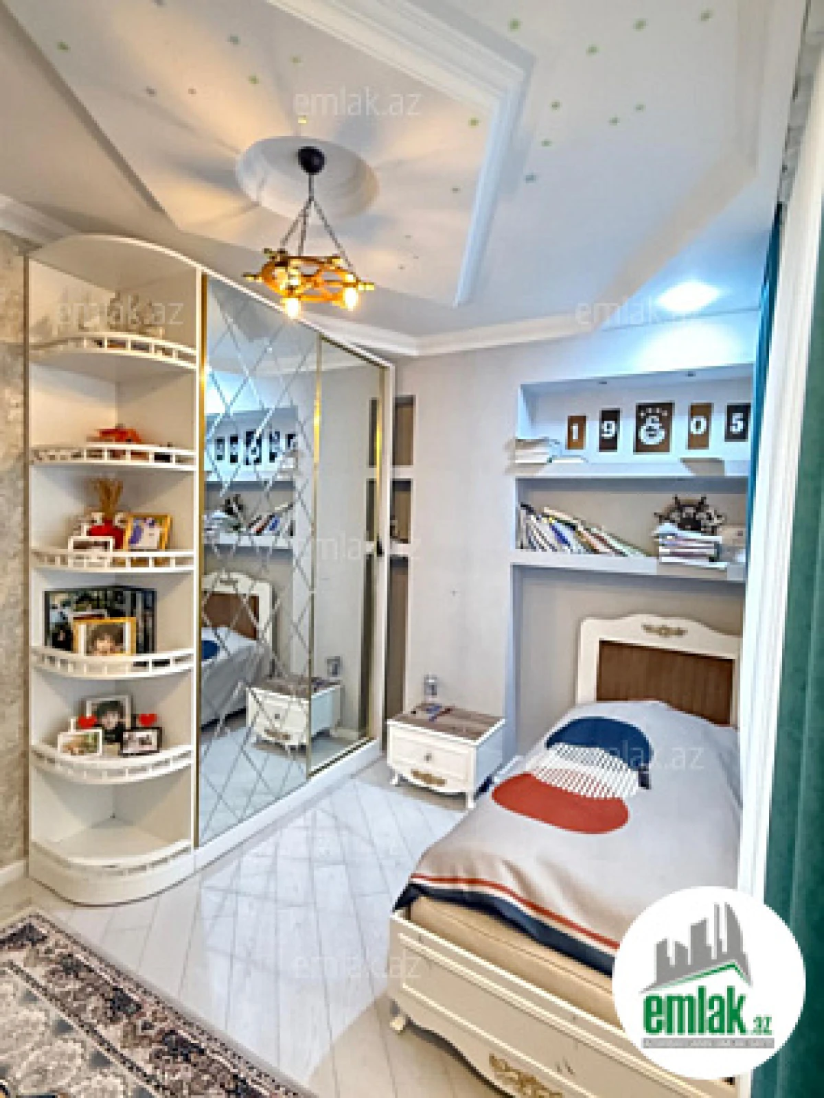 Satılır 4 otaqlı yeni tikili 130 m²