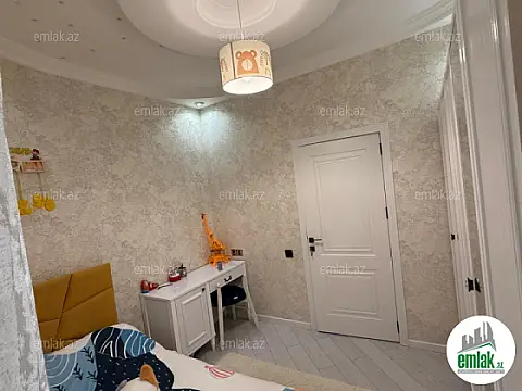 Satılır 4 otaqlı yeni tikili 130 m²