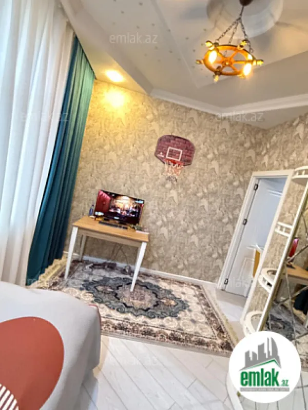 Satılır 4 otaqlı yeni tikili 130 m²