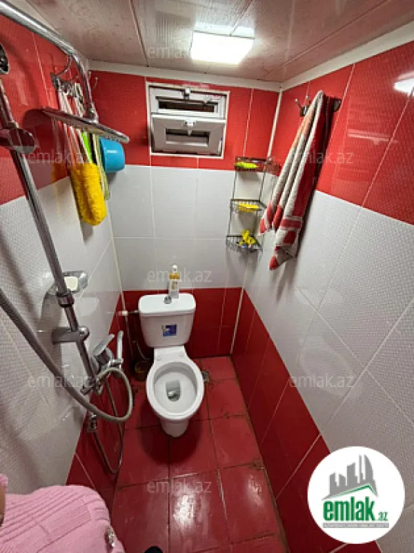 Satılır 2 otaqlı köhnə tikili 50 m²