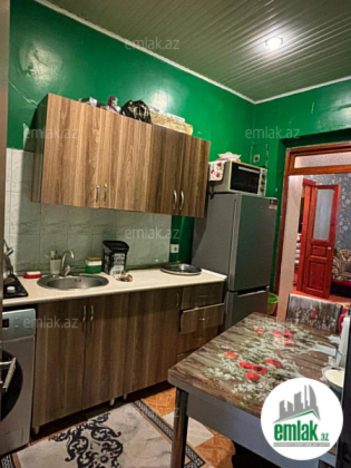 Satılır 2 otaqlı köhnə tikili 50 m²