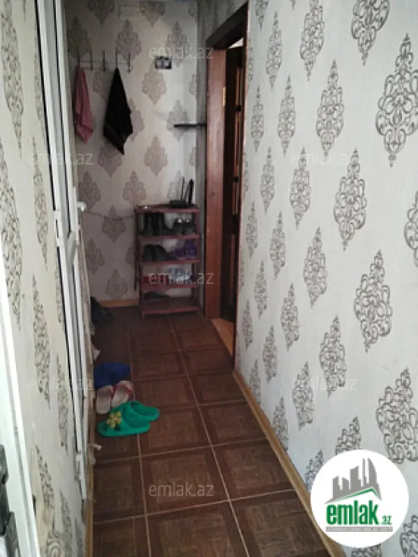 Satılır 2 otaqlı köhnə tikili 50 m²