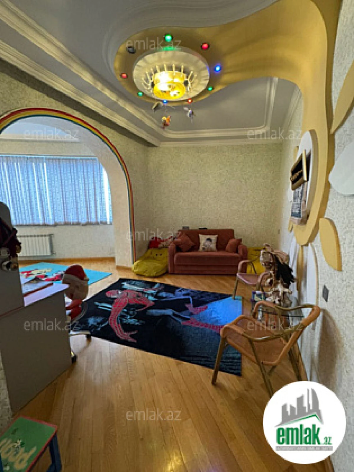 Satılır 4 otaqlı yeni tikili 185 m²