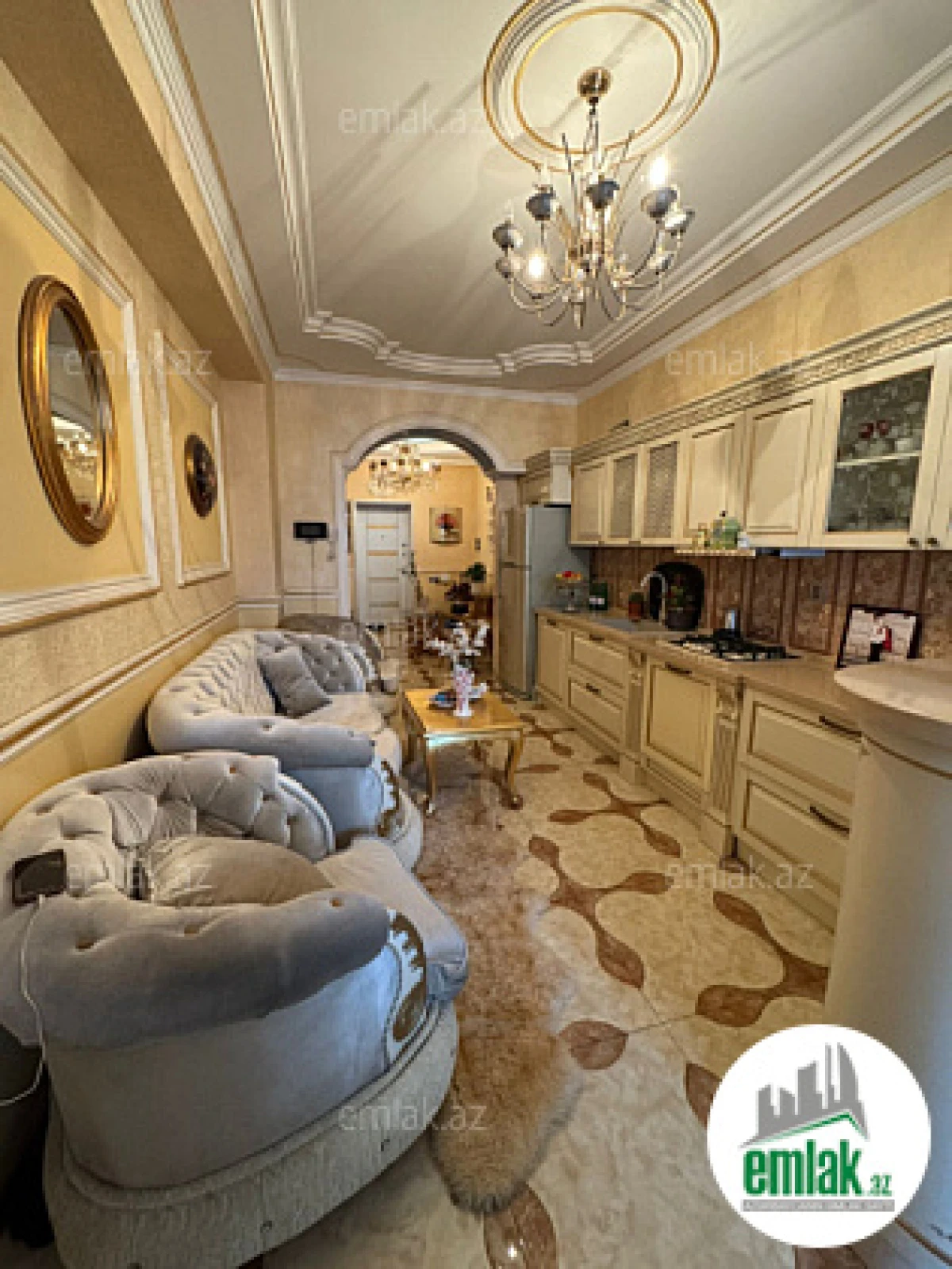 Satılır 4 otaqlı yeni tikili 185 m²