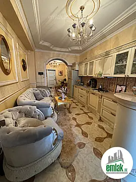 Satılır 4 otaqlı yeni tikili 185 m²