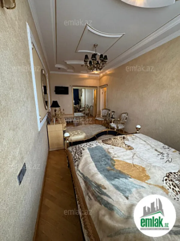 Satılır 4 otaqlı yeni tikili 185 m²